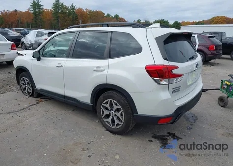 2021 Subaru Forester Premium z USA, uszkodzony, nr VIN JF2SKAJC4MH486953